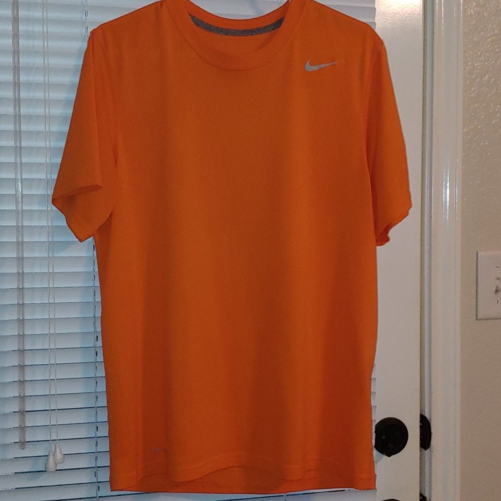 Nike dri-fit t-shirt